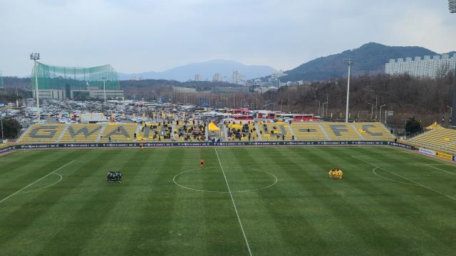 1645258921678061959.jpg 989.jpg