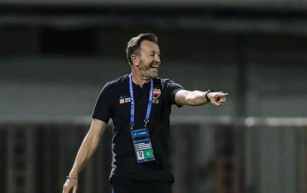 kaiyun体育app-深足争前四目标不变 卡洛斯：继续踢出自己的风格